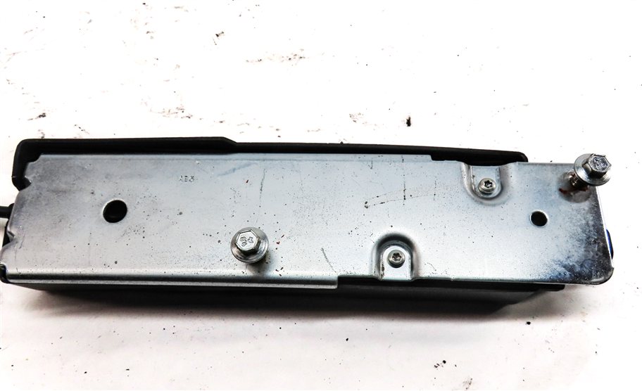 Thumbnail 5: 11 LAND ROVER LR4 (L319) REAR TRUNK LIFTGATE HATCH LID LOWER LOCK LATCH ACTUATOR