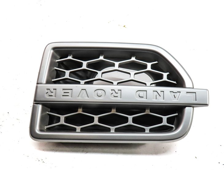 Thumbnail 3: 2011 LAND ROVER LR4 (L319) FRONT LEFT DRIVER FENDER VENT TRIM GRILLE