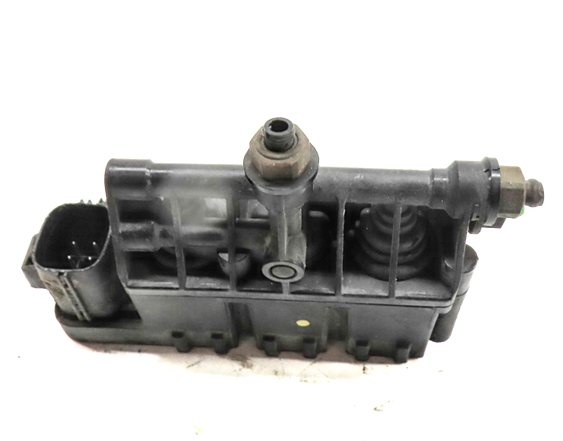 Thumbnail 4: 2011 LAND ROVER LR4 (L319) AIR SUSPENSION CONTROL VALVE BLOCK