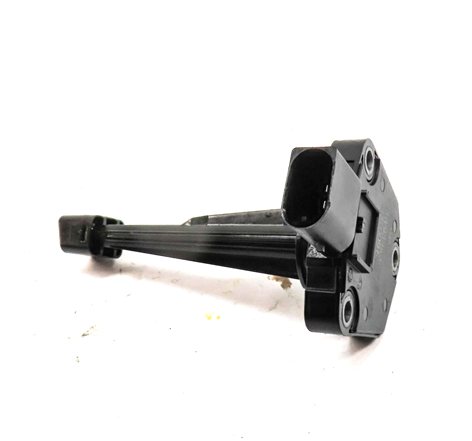 Thumbnail 2: 2011 LAND ROVER LR4 (L319) 5.0L NON SUPER ENGINE MOTOR OIL LEVEL SENSOR