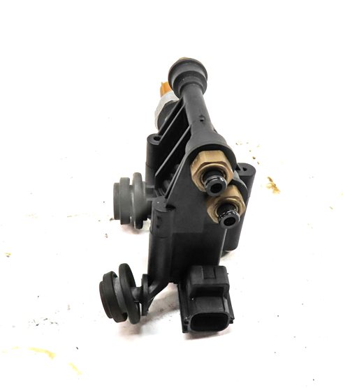 Thumbnail 4: 2011 LAND ROVER LR4 (L319) AIR SUSPENSION CONTROL VALVE BLOCK