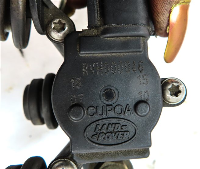 Thumbnail 6: 2011 LAND ROVER LR4 (L319) AIR SUSPENSION CONTROL VALVE BLOCK