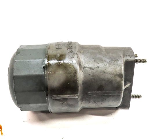 Thumbnail 5: 2011 LAND ROVER LR4 (L319) 5.0L NON SUPER ENGINE MOTOR OIL FILTER HOUSING