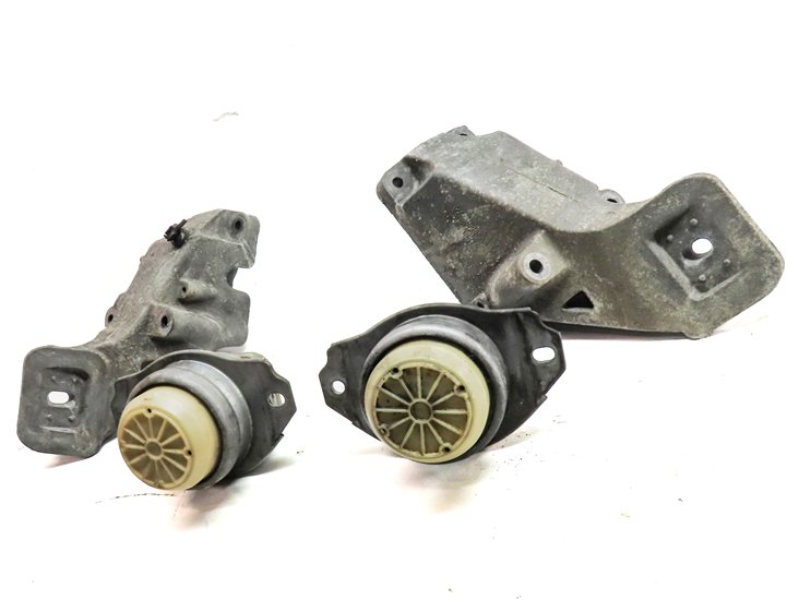 Thumbnail 2: 2011 LAND ROVER LR4 (L319) 5.0L NON SUPER ENGINE MOTOR MOUNT & BRACKET SET/4
