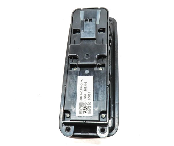 Thumbnail 4: 2010-2020 LAND ROVER LR2 LR4 / RANGE ROVER SPORT (L320) DRIVER WINDOW SWITCH