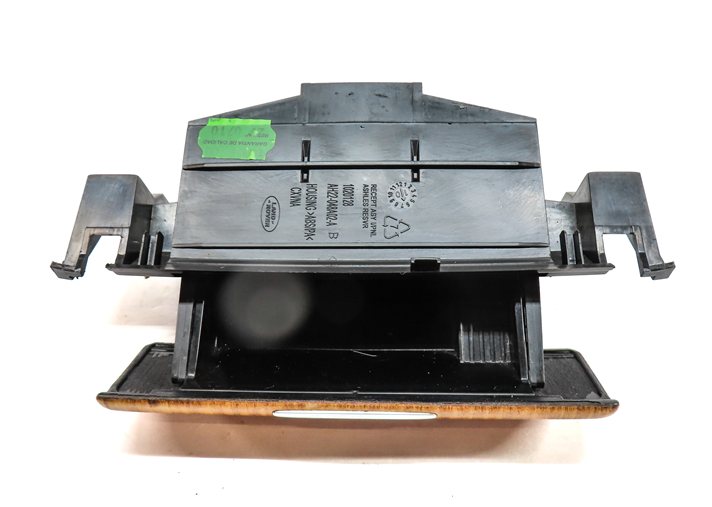 Thumbnail 5: 2011 LAND ROVER LR4 (L319) FRONT CENTER CONSOLE ASHTRAY COMPARTMENT