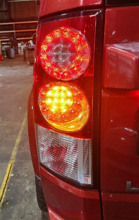 Thumbnail 2: 10-13 LAND ROVER LR4 FRONT LEFT DRIVER QUARTER PANEL TAILLIGHT BRAKE LIGHT LAMP
