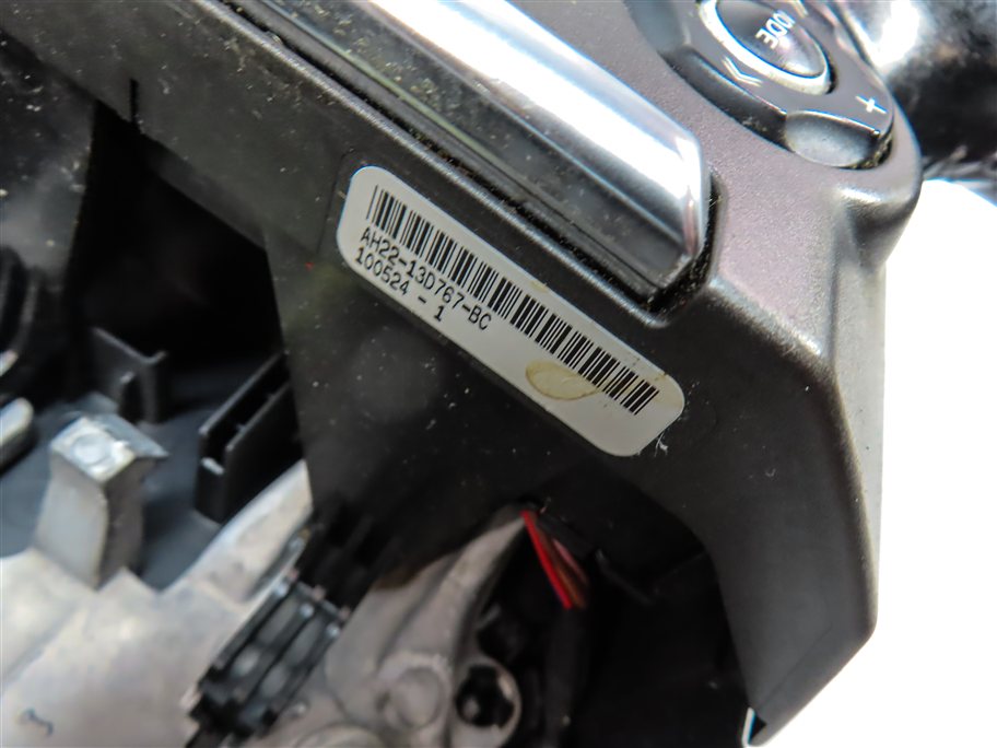 Thumbnail 5: 2010-2013 LAND ROVER LR4 L319 DRIVER STEERING WHEEL w/ CONTROL SWITCHES (Black)
