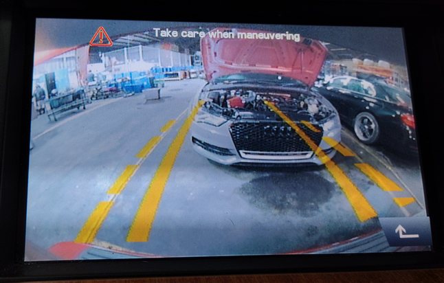 Thumbnail 2: 10-11 ROVER LR4 REAR LIFTGATE HATCH HANDLE w/BACKUP REARVIEW CAMERA(Red)