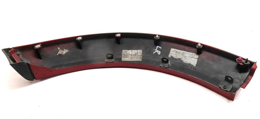 Thumbnail 7: 2011 LAND ROVER LR4 (L319) REAR LEFT WHEEL WELL ARCH TRIM MOULDING (Red)