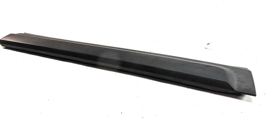 Thumbnail 6: 2005-2016 LAND ROVER LR3 LR4 FRONT LEFT DRIVER DOOR LOWER MOULDING RUNNER TRIM