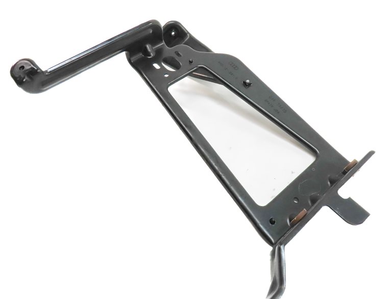 Thumbnail 4: 2017 AUDI Q7 (4M) 3.0L SUPER (CREC) FRONT LEFT DRIVER RADIATOR SUPPORT BRACKET