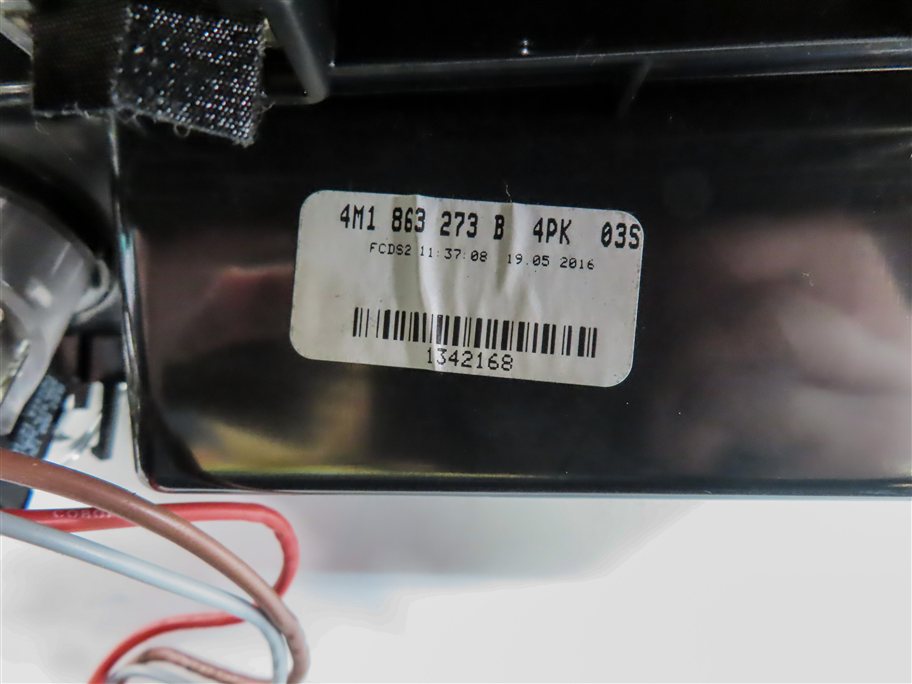Thumbnail 9: 2017 AUDI Q7 (4M) FRONT CENTER CONSOLE ASHTRAY w/ 12V POWER OUTLET SOCKET