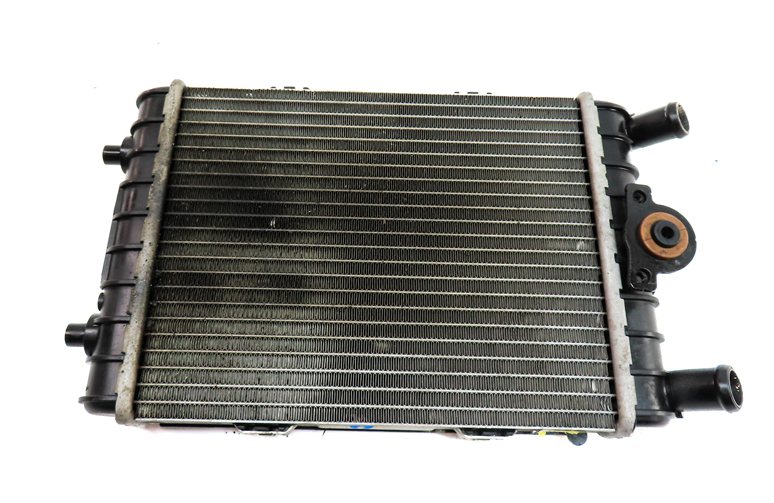 Thumbnail 2: 2017-2019 AUDI Q7 (4M) 3.0L SUPERCHARED ENGINE LEFT DRIVER AUXILIARY RADIATOR