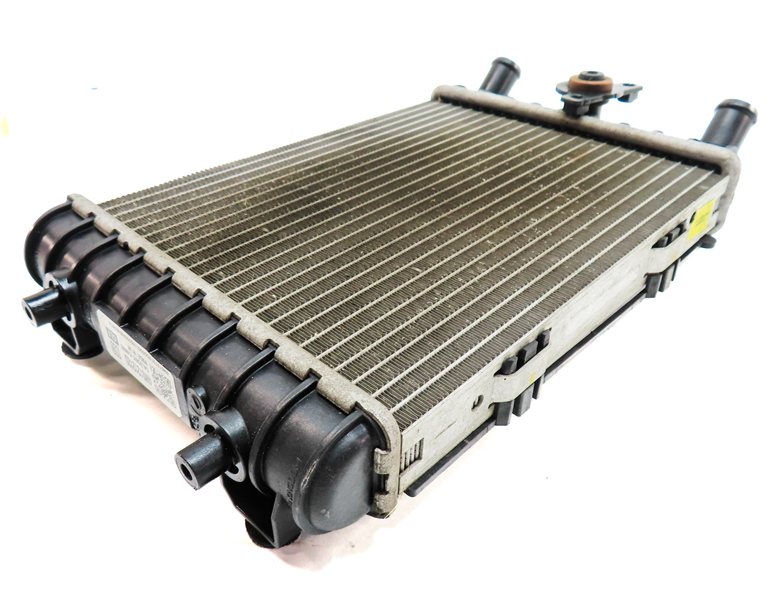 Thumbnail 4: 2017-2019 AUDI Q7 (4M) 3.0L SUPERCHARED ENGINE LEFT DRIVER AUXILIARY RADIATOR