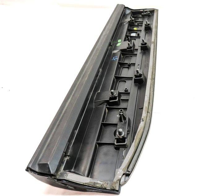Thumbnail 4: 2017-2019 AUDI Q7 (4M) FRONT LEFT DRIVER LOWER DOOR MOULDING TRIM (Black)