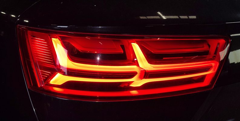 Thumbnail 2: 2017-2019 AUDI Q7 (4M) REAR LEFT DRIVER TRUNK TAILLIGHT BRAKE LIGHT LAMP (LED)