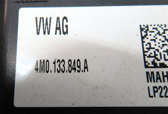 Thumbnail 6: 2017-2019 AUDI Q7 (4M) 3.0L SUPERCHARGED ENGINE COVER TRIM AIR FILTER BOX LID