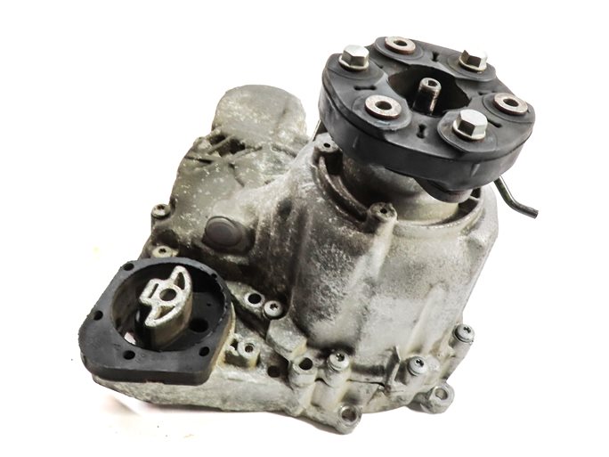 12-15 BMW X1 E84 28iX 2.0L N20 TURBO FRONT TRANSFER CASE w/out SHIFT MOTOR