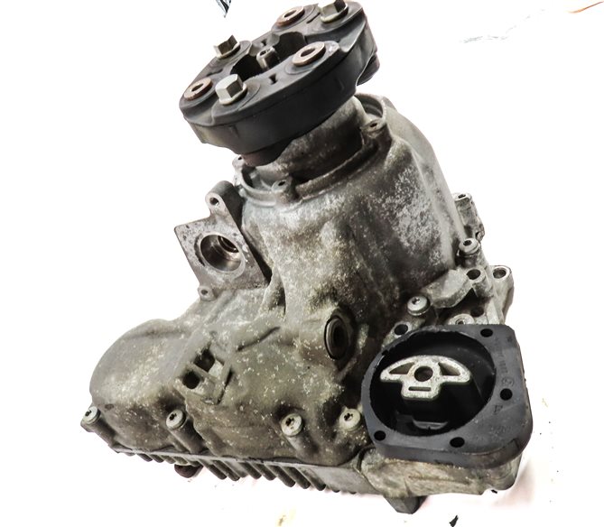 Thumbnail 3: 12-15 BMW X1 E84 28iX 2.0L N20 TURBO FRONT TRANSFER CASE w/out SHIFT MOTOR