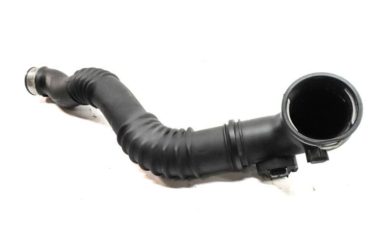 Thumbnail 7: 2014 BMW X1 (E84) 2.0L (N20) ENGINE AIR INTAKE HOSE PIPE