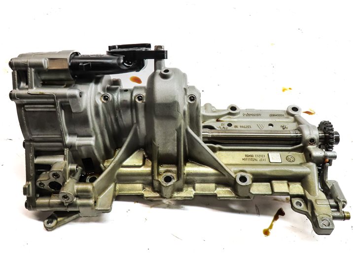 Thumbnail 5: 2014 BMW X1 (E84) 2.0L (N20) ENGINE MOTOR OIL FLUID PUMP ASSEMBLY
