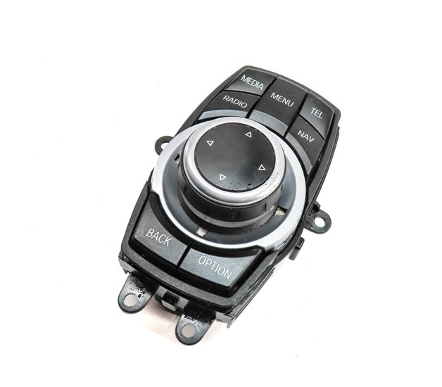Thumbnail 1: 2014 BMW X1 (E84) iDRIVE MEDIA CONTROL KNOB DIAL PANEL