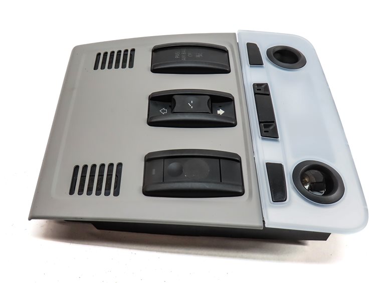 Thumbnail 4: 2014 BMW X1 (E84) FRONT INTERIOR OVERHEAD DOME MAP READING LIGHT LAMP (Gray)