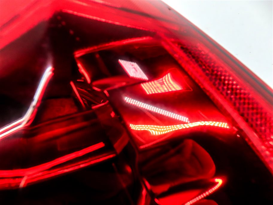 Thumbnail 10: 2012-2015 BMW X1 (E84) RIGHT PASSENGER REAR OUTER TAILLIGHT BRAKE LIGHT LAMP