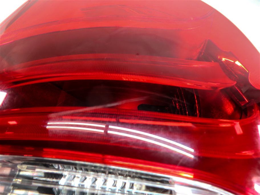 Thumbnail 9: 2012-2015 BMW X1 (E84) RIGHT PASSENGER REAR OUTER TAILLIGHT BRAKE LIGHT LAMP