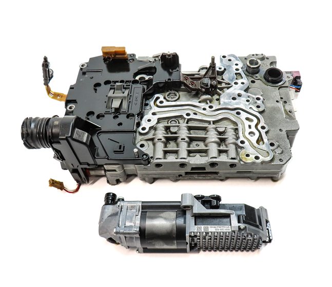 Thumbnail 3: 13-16 BMW ACTIVEHYBRID 3 5 F10 F30 8HP-70H AUTO TRANSMISSION VALVE BODY w/PUMP
