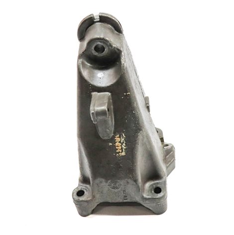 Thumbnail 3: 2015 MERCEDES C300 (W205) 2.0L RIGHT PASSENGER ENGINE MOTOR MOUNT BRACKET