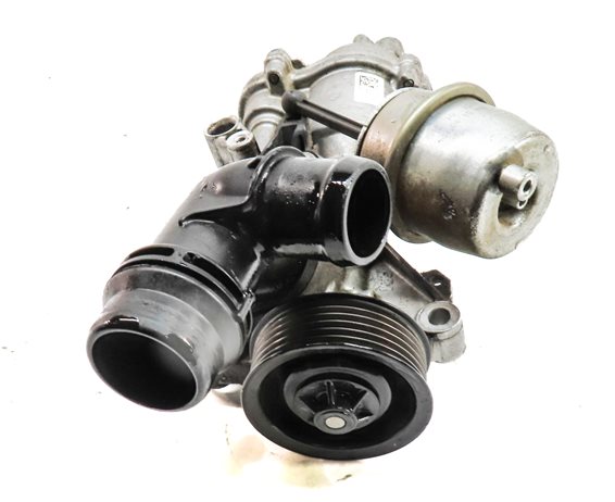 Thumbnail 3: 2015 MERCEDES C300 (W205) 2.0L M274 TURBO ENGINE WATER PUMP w/ THERMOSTAT