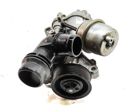Thumbnail 4: 2015 MERCEDES C300 (W205) 2.0L M274 TURBO ENGINE WATER PUMP w/ THERMOSTAT
