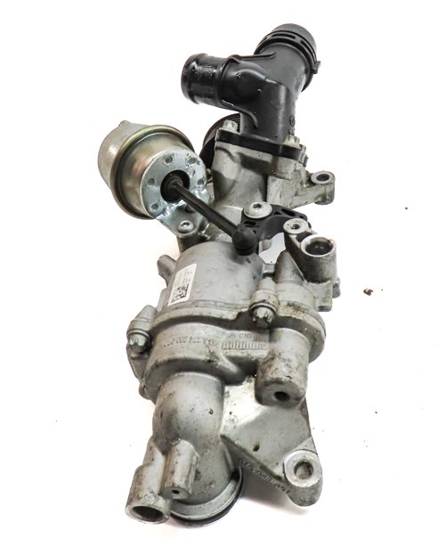 Thumbnail 6: 2015 MERCEDES C300 (W205) 2.0L M274 TURBO ENGINE WATER PUMP w/ THERMOSTAT