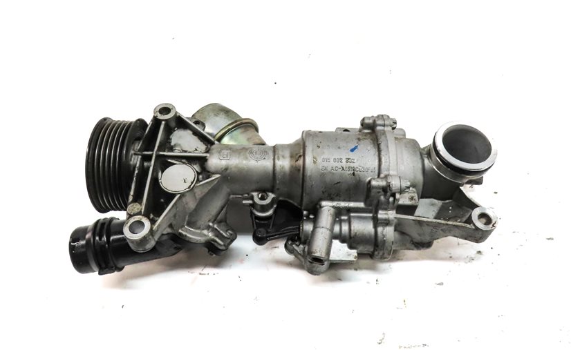 Thumbnail 7: 2015 MERCEDES C300 (W205) 2.0L M274 TURBO ENGINE WATER PUMP w/ THERMOSTAT