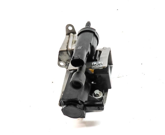 Thumbnail 2: 2015 MERCEDES C300 (W205) 2.0L ENGINE TURBO BOOST PURGE SOLENOID MODULE