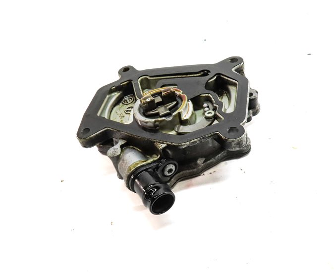 Thumbnail 2: 13-21 MERCEDES B C CLA GLA GLC SLC SLK (C117 W205 W253 W246 X156) VACUUM PUMP