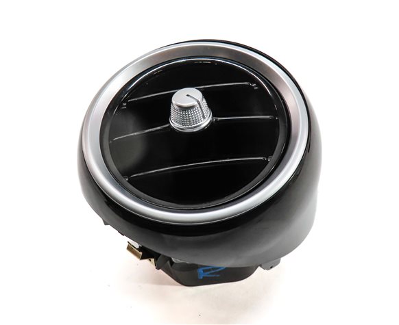 Thumbnail 2: 2015 MERCEDES C300 (W205) FRONT LEFT DRIVER DASH HEAT AIR AC VENT (Black/Silver)