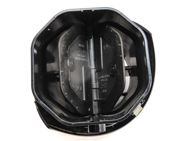 Thumbnail 4: 2015 MERCEDES C300 (W205) FRONT LEFT DRIVER DASH HEAT AIR AC VENT (Black/Silver)