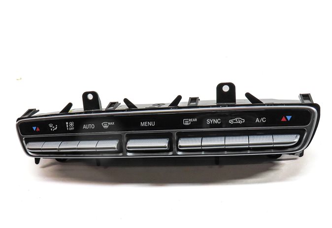 Thumbnail 2: 2015-2021 MERCEDES C300 C400 C450 GLC300 (W205 X253) TEMPERATURE CONTROL PANEL
