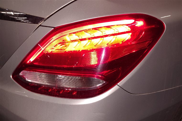 Thumbnail 2: 15-17 MERCEDES C-CLASS (W205) REAR RIGHT INCANDESCENT TAILLIGHT BRAKE LIGHT LAMP
