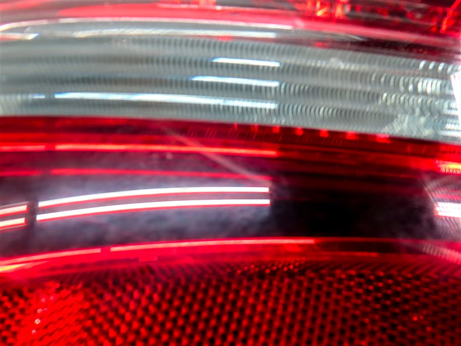 Thumbnail 8: 15-17 MERCEDES C-CLASS (W205) REAR RIGHT INCANDESCENT TAILLIGHT BRAKE LIGHT LAMP