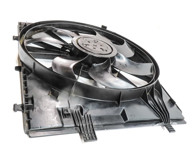 Thumbnail 3: 15-21 MERCEDES C300 C400 W205 ELECTRIC RADIATOR COOLING FAN MOTOR BLADE & SHROUD