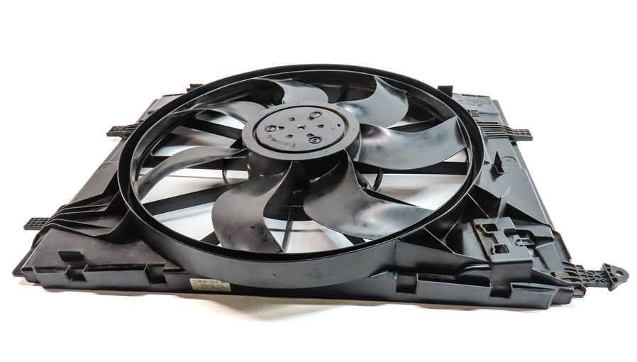Thumbnail 5: 15-21 MERCEDES C300 C400 W205 ELECTRIC RADIATOR COOLING FAN MOTOR BLADE & SHROUD