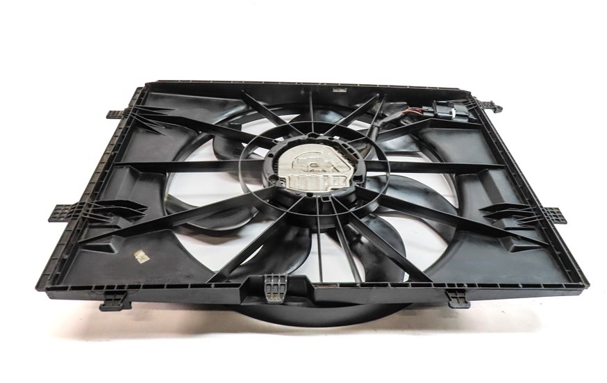 Thumbnail 6: 15-21 MERCEDES C300 C400 W205 ELECTRIC RADIATOR COOLING FAN MOTOR BLADE & SHROUD