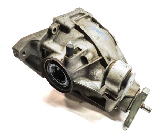 15-17 MERCEDES C300 C43 AMG (W205) RWD REAR DIFFERENTIAL GEAR CARRIER ASSEMBLY