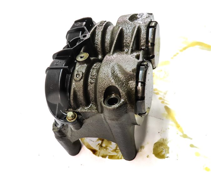 Thumbnail 4: 2015 MERCEDES C300 (W205) 2.0L ENGINE DYNAMIC BALANCE SHAFT