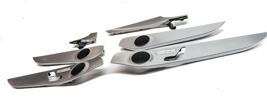 Thumbnail 2: 2015 MERCEDES C300 (W205) INTERIOR DASH DOOR TRIM SET/6 w/ SPEAKERS (Aluminum)