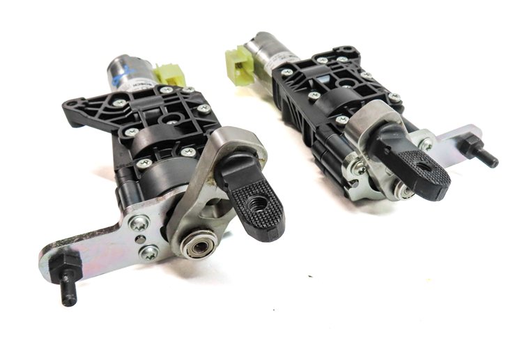 Thumbnail 2: 2017-2022 AUDI Q7 (4M) LEFT & RIGHT REAR TRUNK ASSIST DRIVE MOTOR SET-2